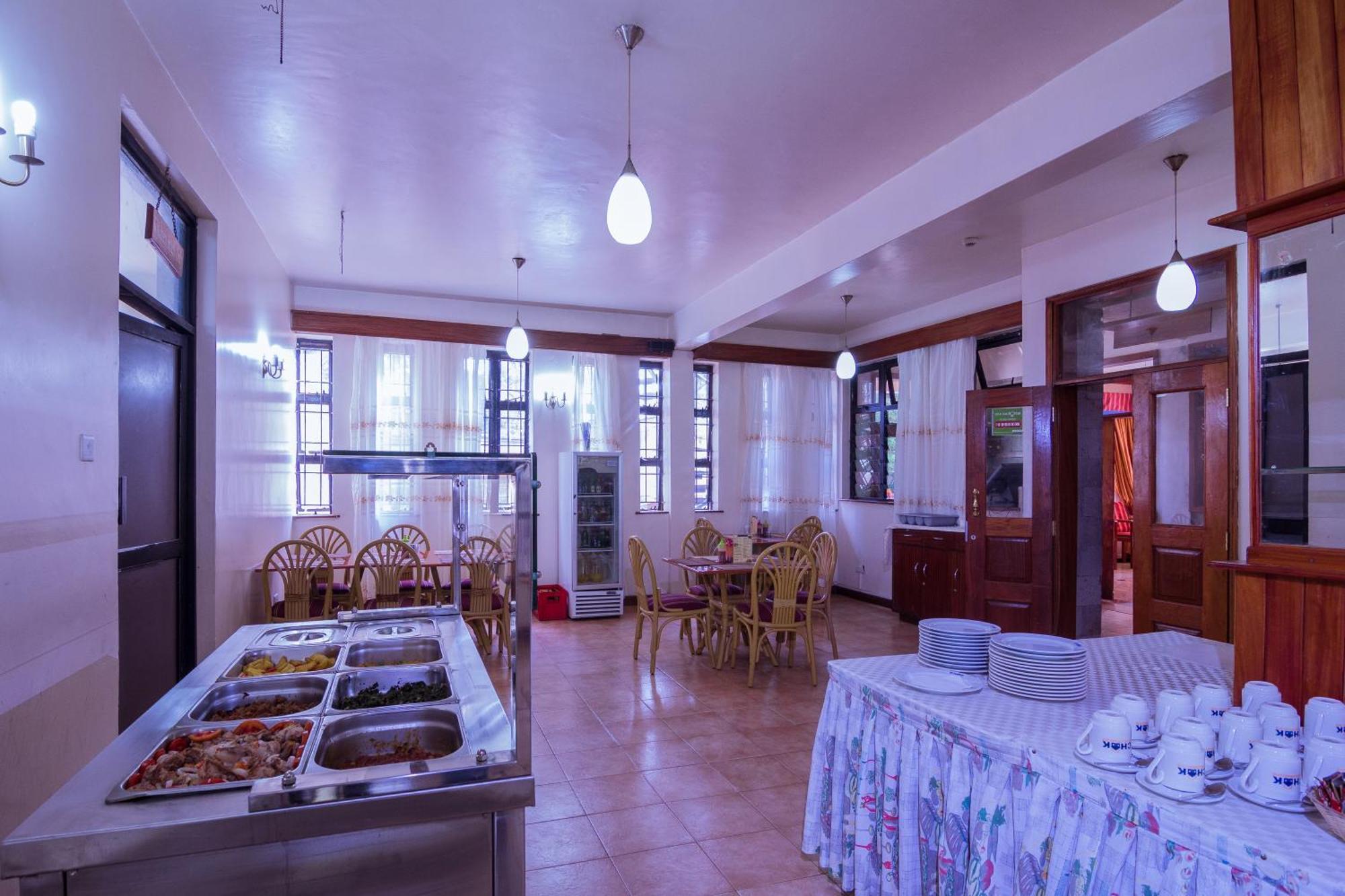 Chak Guesthouse & Conference Center Nairobi Exterior photo