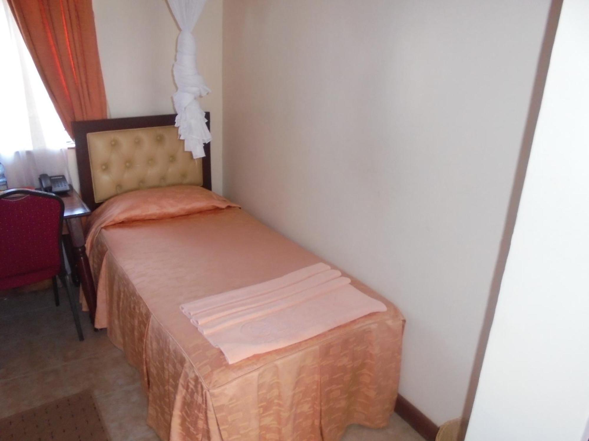 Chak Guesthouse & Conference Center Nairobi Room photo