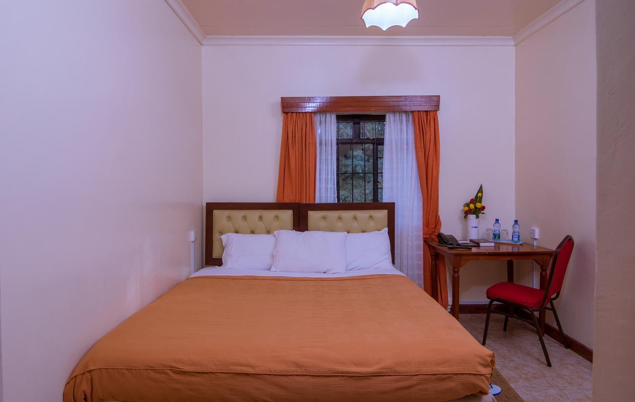 Chak Guesthouse & Conference Center Nairobi Exterior photo